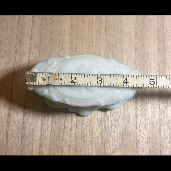 Sold!1950s Fostoria Jenny Lind Milk Glass Hat Pin Box And Oval Vanity Tray - Picture 4 of 10